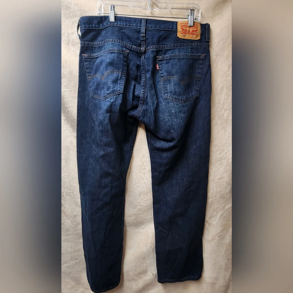 Levi's 569 Classic Blue Straight-Leg Jeans Timeless Style - Picture 3 of 9